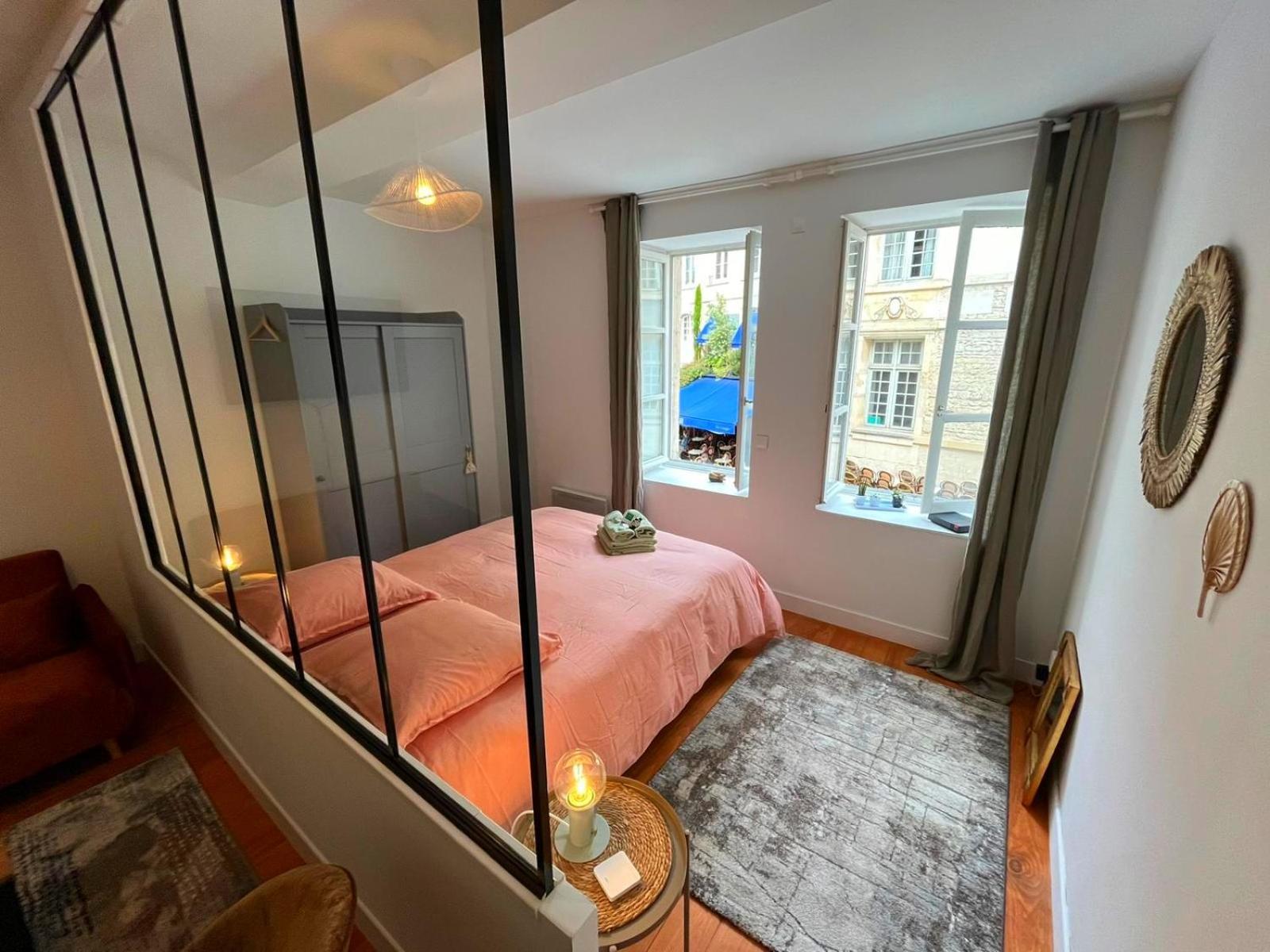 Elegant Studio En Hypercentre Dans Le Quartier Historique Anime Avec Parking Gratuit Caen Eksteriør billede